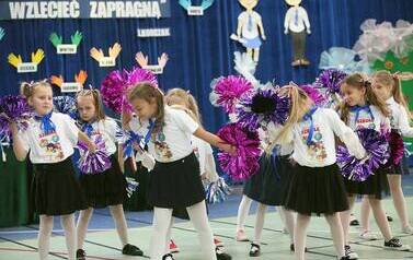 2025-10-14 Ślubowanie pierwszej klasy w SP w Sm&oacute;lniku 14