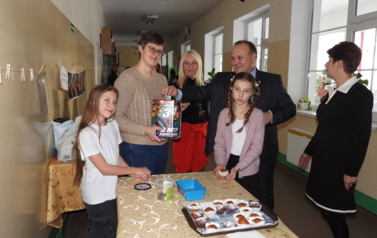 2026-01-22 Dzień Babci i Dziadka w Szkole Podstawowej w Sm&oacute;lniku  5