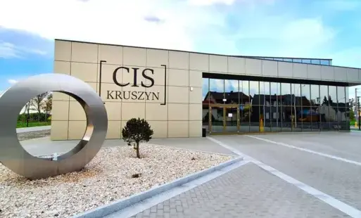 Zdjęcie budynku z zewnątrz CIS Kruszyn.