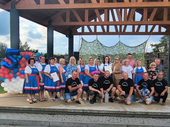 Jubileusz 5-lecia działalności Koła Gospodyń Wiejskich Bzówki z Modzerowa